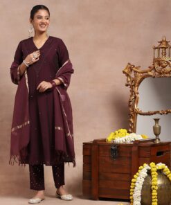 Chanderi Kamdaani Embroidered Solid Women's 4PC Long Kurta Set - Wine